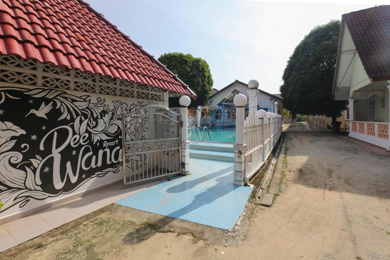 Oyo 8966 Dee Wana Resort 1 Pasir Puteh Εξωτερικό φωτογραφία