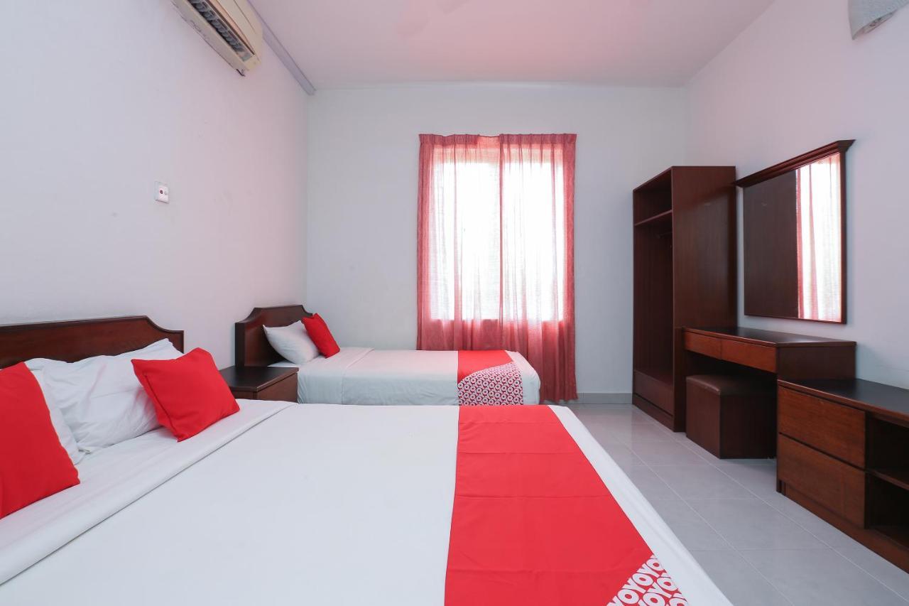 Oyo 8966 Dee Wana Resort 1 Pasir Puteh Εξωτερικό φωτογραφία