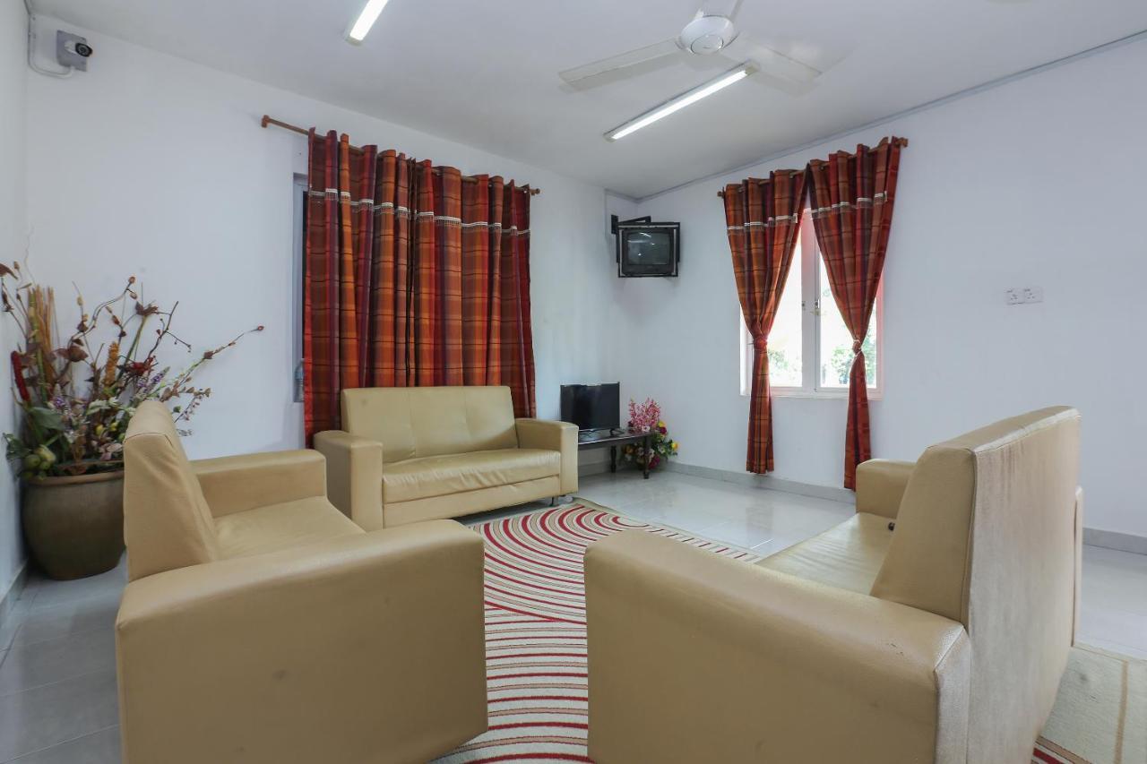 Oyo 8966 Dee Wana Resort 1 Pasir Puteh Εξωτερικό φωτογραφία
