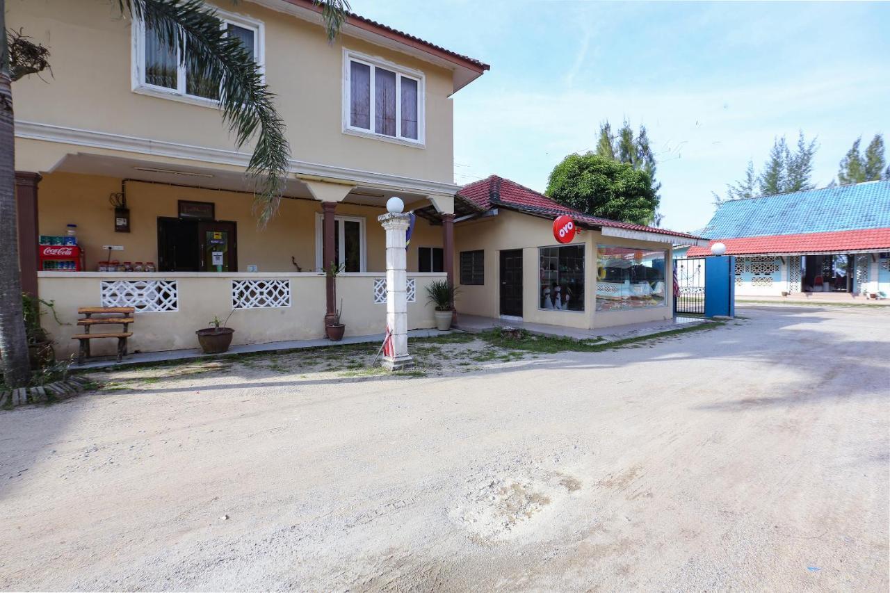 Oyo 8966 Dee Wana Resort 1 Pasir Puteh Εξωτερικό φωτογραφία
